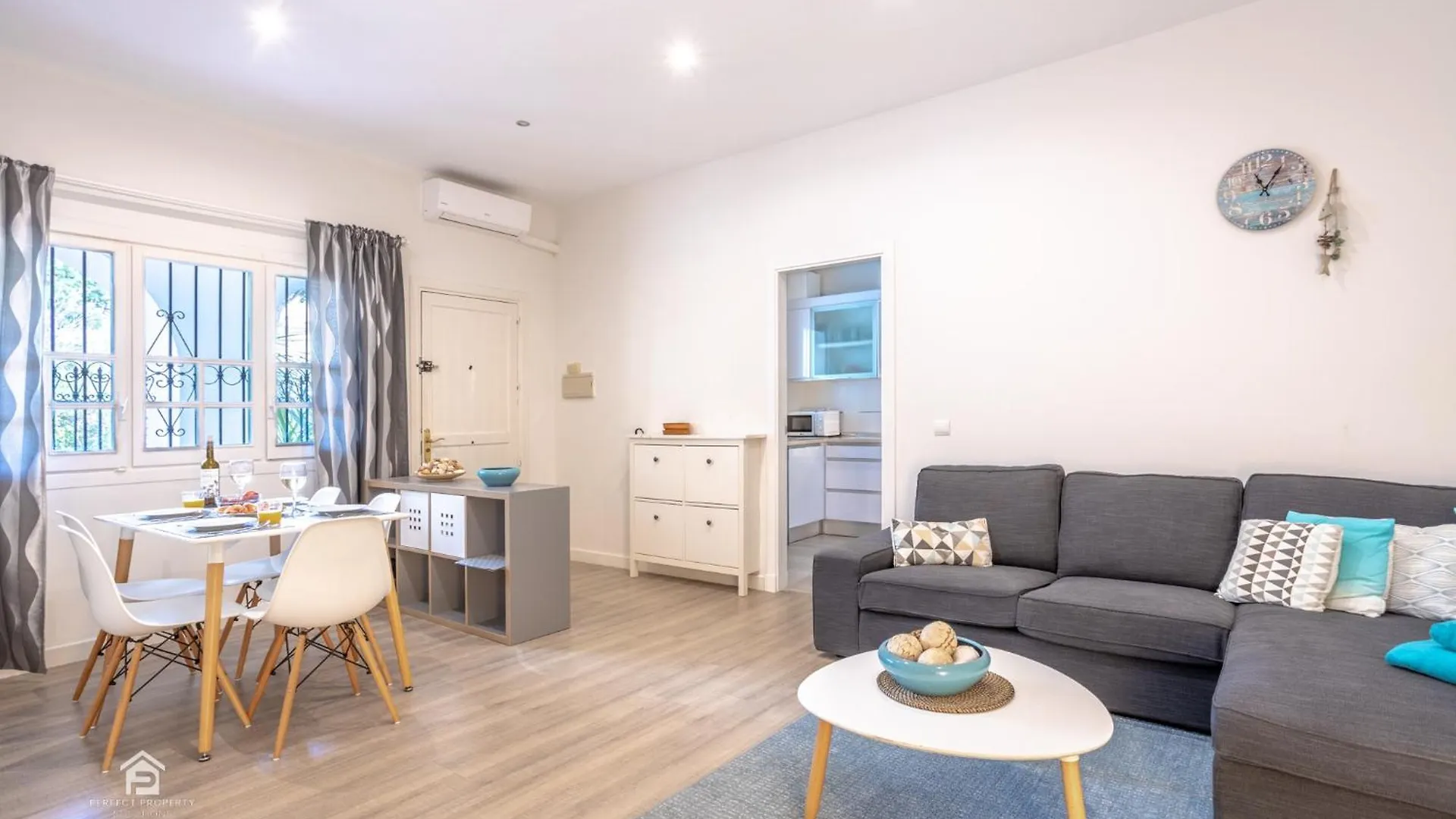 Apartment In Cabopino Marbella 0*,  Espanha