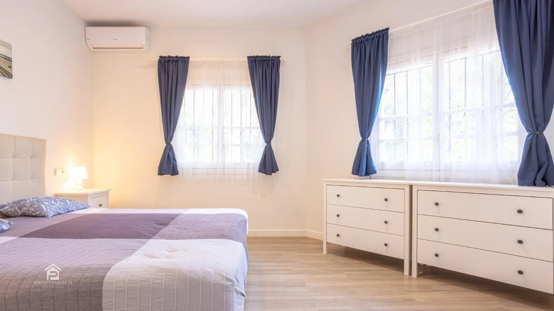 Apartment In Cabopino Marbella