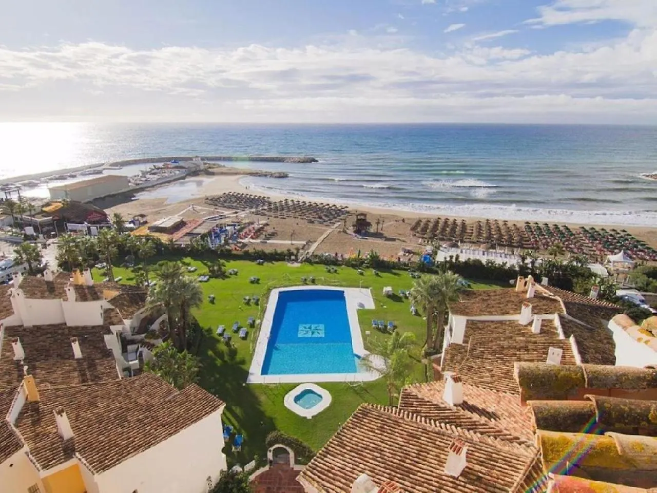 Apartment In Cabopino Marbella